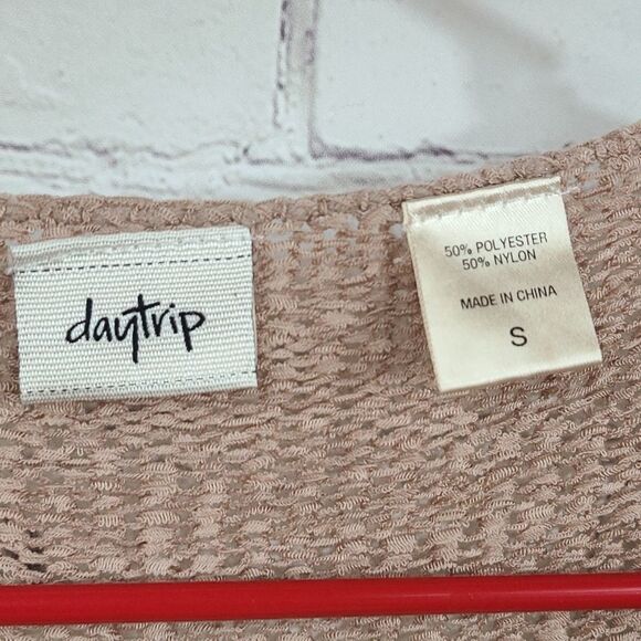 Buckle Daytrip Cardigan Sweater Ribbon Yarn Knitted Open Flyaway Tan Striped - Picture 3 of 9